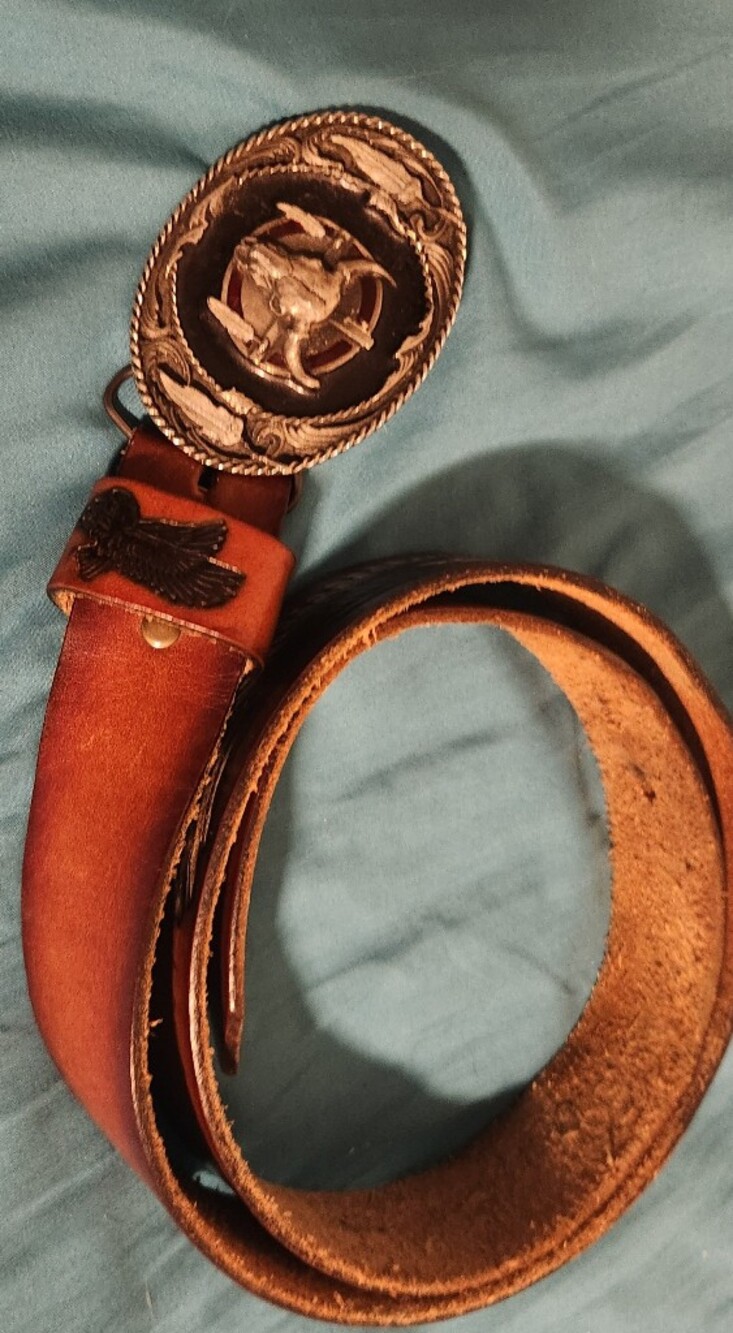 Vintage 1991 Siskiyou Buckle Co. Pewter Cow Skull Leather Belt